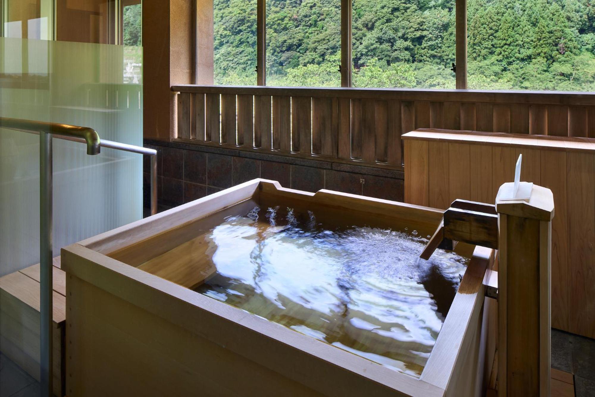 Shogawa Onsen Yumetsuzuri Hotel Komaki  Exterior photo